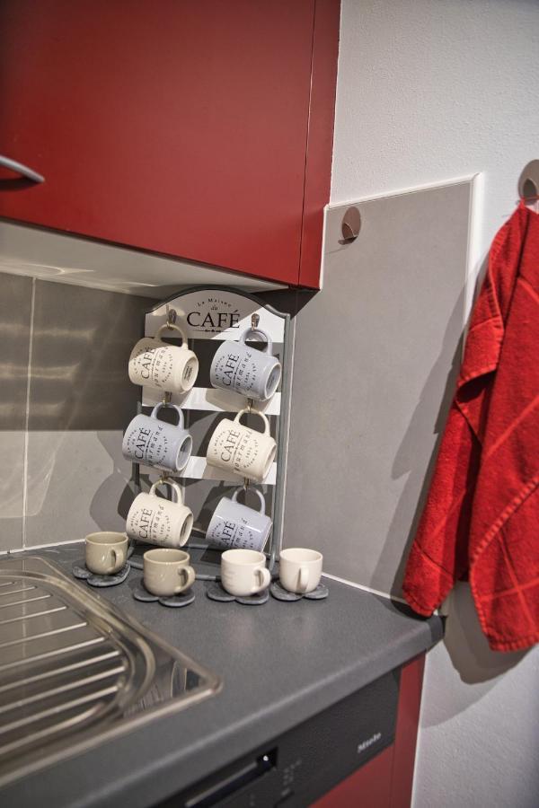 Chill Home : Appartement Cocooning Avec Jacuzzi Grandson Экстерьер фото