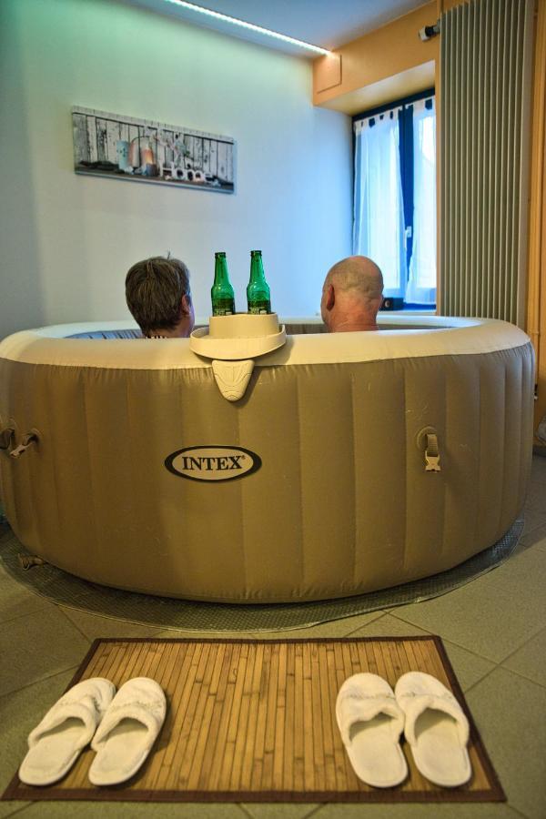 Chill Home : Appartement Cocooning Avec Jacuzzi Grandson Экстерьер фото
